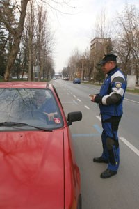 Slika PU_BB/slike vijesti/prometni_policajac04.jpg